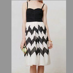 LEIFNOTES CHERIE CHEVRON DRESS